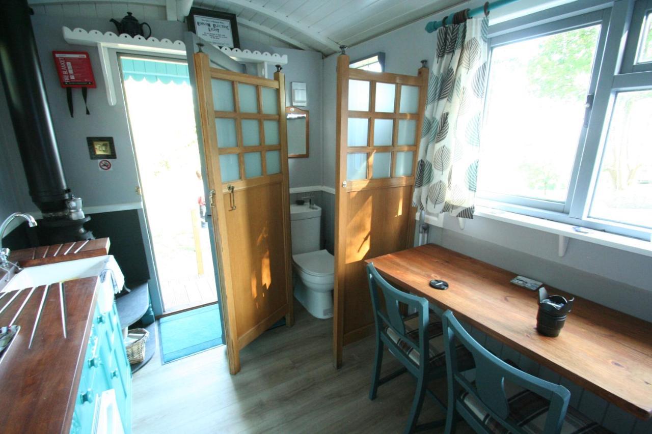 Bronllys Farm Coastal Self-Catering Apartment Llanelli Bagian luar foto